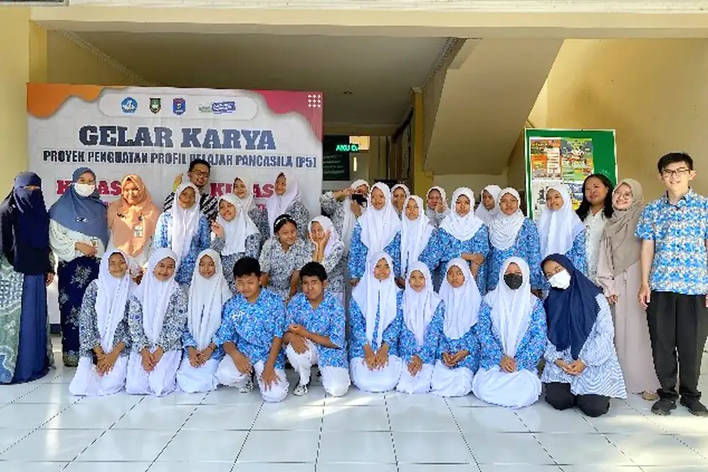 Fakultas Kedokteran Uns Rgdc Fk Uns Adakan Kegiatan Training Youth