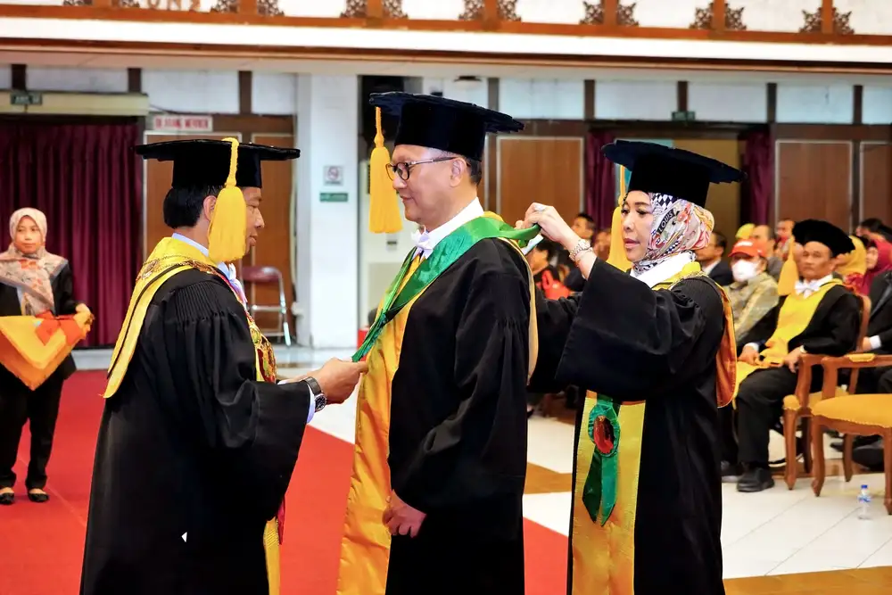 Medical Faculty of Sebelas Maret University | Prof. Dr. Pamudji Utomo ...